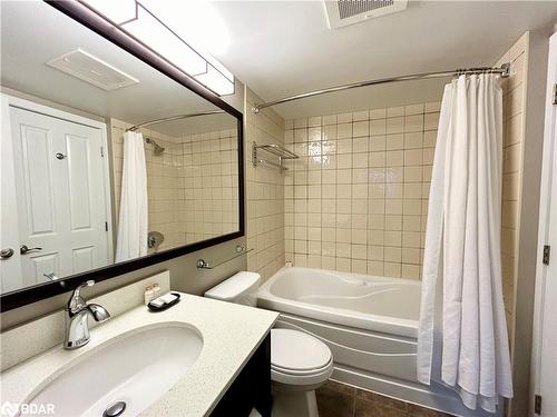 211-156 Jozo Weider Boulevard, The Blue Mountains, ON - Indoor Photo Showing Bathroom