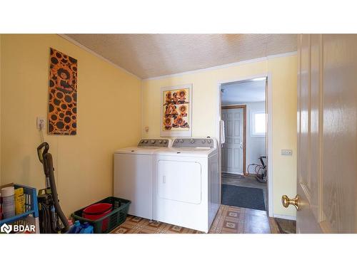 190 Concession Rd 8 E, Tiny, ON - Indoor Photo Showing Laundry Room