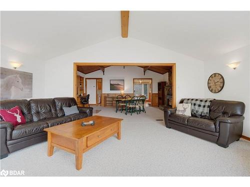 2349 Kashagawigamog Lake Road, Haliburton, ON - Indoor Photo Showing Living Room