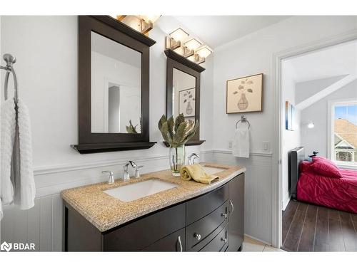 2 Turner Drive, Barrie, ON - Indoor Photo Showing Bathroom