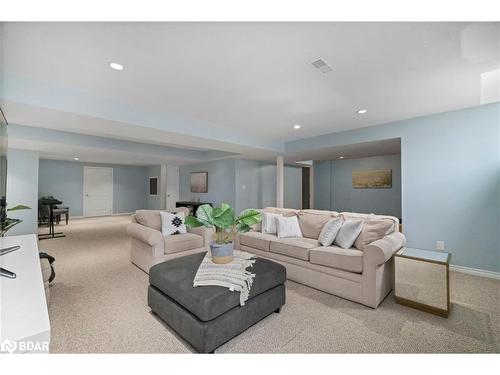 2 Turner Drive, Barrie, ON - Indoor Photo Showing Living Room