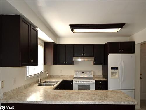 82 Brighton Road, Barrie, ON - Indoor Photo Showing Kitchen With Double Sink