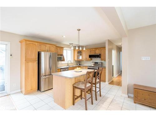 23 Greengables Drive, Hawkestone, ON - Indoor Photo Showing Kitchen