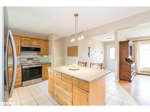 23 Greengables Drive, Hawkestone, ON - Indoor Photo Showing Kitchen