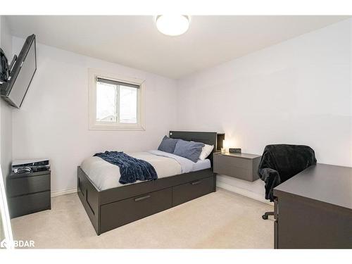 23 Greengables Drive, Hawkestone, ON - Indoor Photo Showing Bedroom