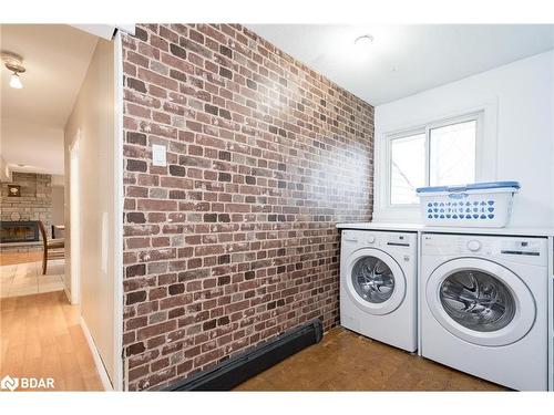 23 Greengables Drive, Hawkestone, ON - Indoor Photo Showing Laundry Room