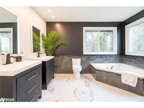 23 Greengables Drive, Hawkestone, ON - Indoor Photo Showing Bathroom