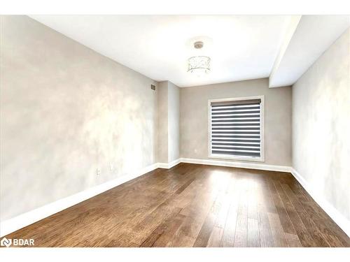 212-720 Yonge St Street, Barrie, ON - Indoor Photo Showing Other Room