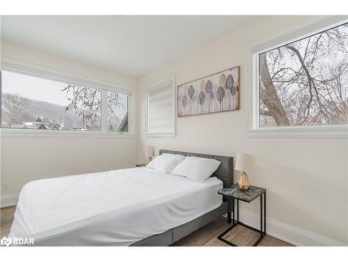 125 Craigmore Crescent, The Blue Mountains, ON - Indoor Photo Showing Bedroom