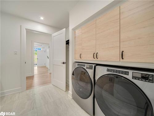 1167 15 Line N, Oro-Medonte, ON - Indoor Photo Showing Laundry Room