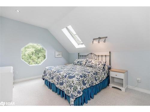 44 Elizabeth Street, Alliston, ON - Indoor Photo Showing Bedroom