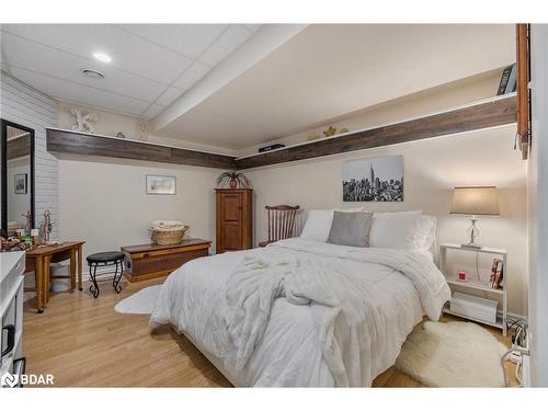 1019 Sandhill Road, Coldwater, ON - Indoor Photo Showing Bedroom