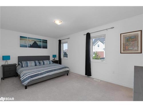 9 Sandhill Crane Drive, Wasaga Beach, ON - Indoor Photo Showing Bedroom