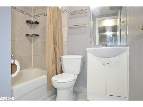 Lower-26 Baker Crescent, Barrie, ON - Indoor Photo Showing Bathroom