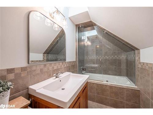 3 Ghibb Avenue, Minesing, ON - Indoor Photo Showing Bathroom