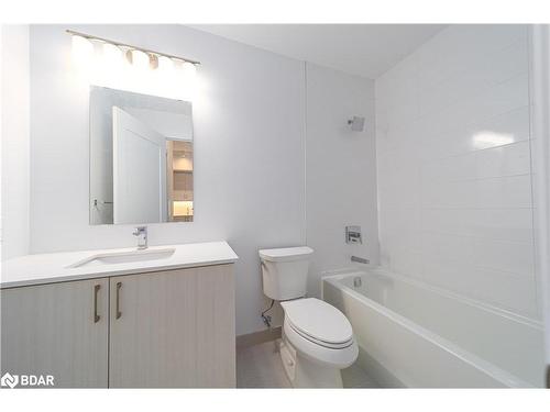 220-1 Hume Street, Collingwood, ON - Indoor Photo Showing Bathroom