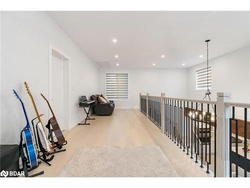 2041 Lilac Drive, Innisfil, ON - Indoor Photo Showing Other Room