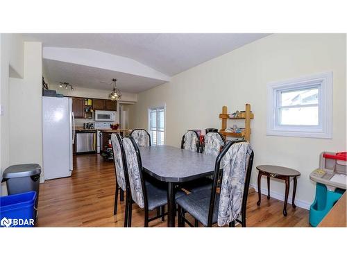 2 Shamrock Crescent, Angus, ON - Indoor Photo Showing Dining Room