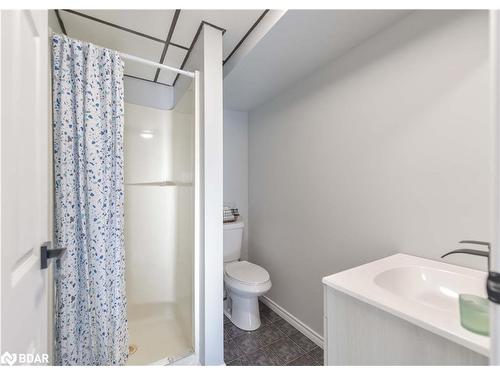 352 Homewood Avenue, Orillia, ON - Indoor Photo Showing Bathroom
