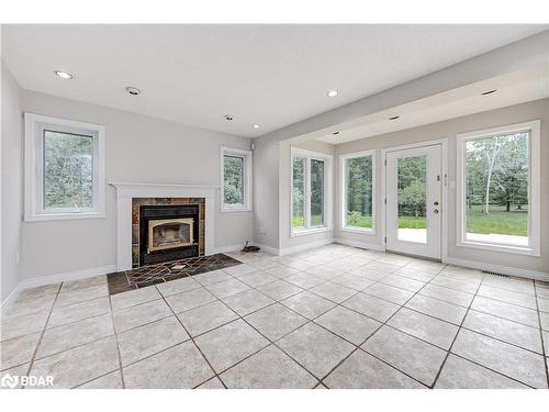 3445 14Th Line, Cookstown, ON - Indoor Photo Showing Living Room With Fireplace