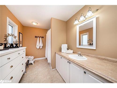 3472 Monck Road, Ramara, ON - Indoor Photo Showing Bathroom