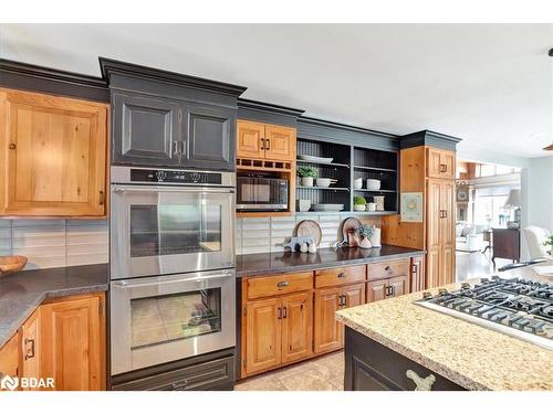 1486 Moonstone Road West Road, Hillsdale, ON - Indoor Photo Showing Kitchen