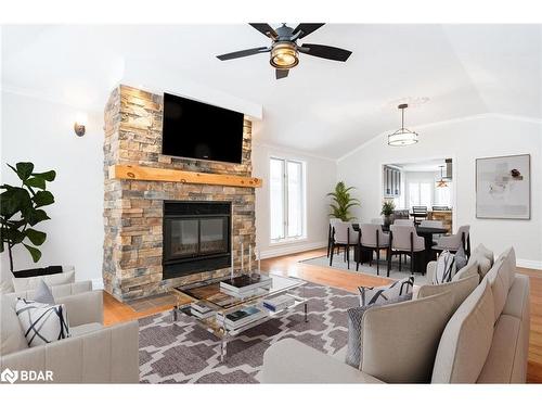 88 Church Street, Penetanguishene, ON - Indoor Photo Showing Living Room With Fireplace