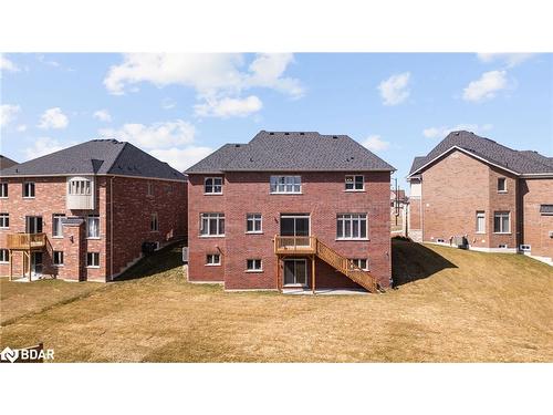 53 Sanford Circle, Springwater, ON - Outdoor With Exterior
