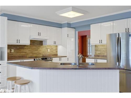 45 Bush Crescent, Wasaga Beach, ON - Indoor Photo Showing Kitchen