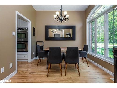 2403 Sunnidale Road, Utopia, ON - Indoor Photo Showing Dining Room