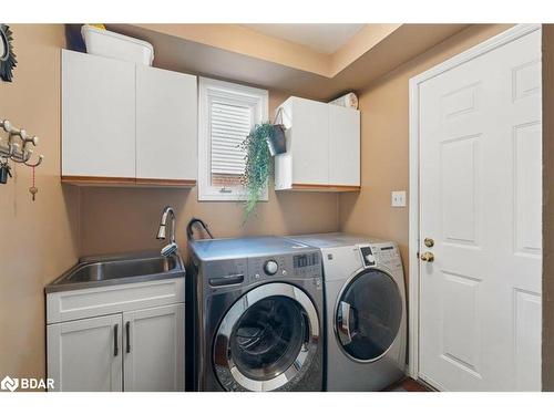 24 Briarwood Crescent, Belleville, ON - Indoor Photo Showing Laundry Room