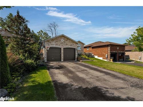 12 Pacific Avenue, Barrie, ON - Outdoor