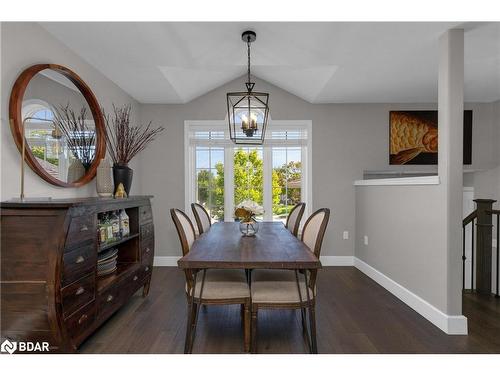 12 Pacific Avenue, Barrie, ON - Indoor Photo Showing Dining Room