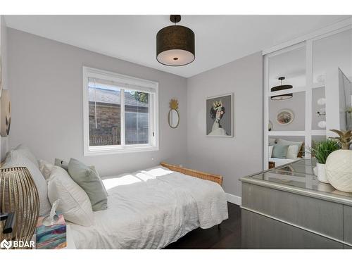 12 Pacific Avenue, Barrie, ON - Indoor Photo Showing Bedroom