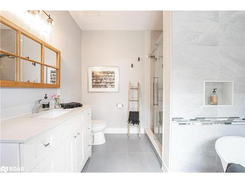12 Reid'S Ridge, Moonstone, ON - Indoor Photo Showing Bathroom