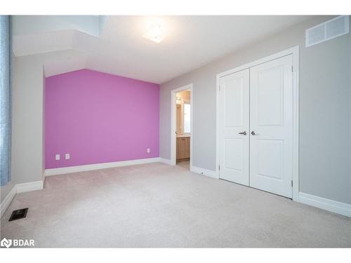 9 Strong Avenue, Angus, ON - Indoor Photo Showing Other Room