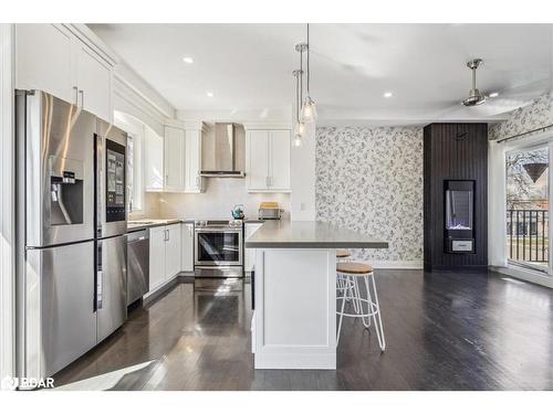412 Wilson Street, Hamilton, ON - Indoor Photo Showing Kitchen With Stainless Steel Kitchen With Upgraded Kitchen