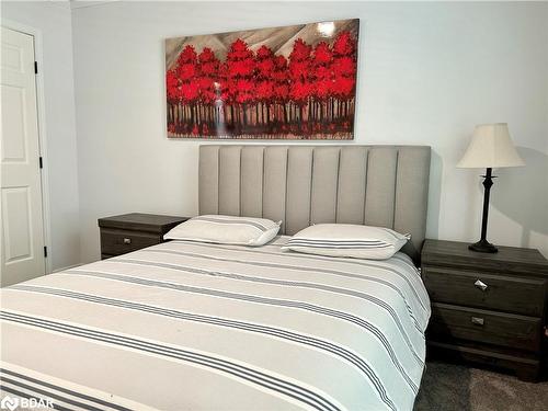 20 Bridlewood Crescent, Wasaga Beach, ON - Indoor Photo Showing Bedroom