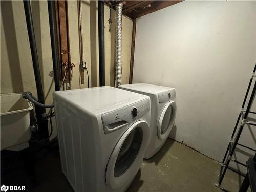 90A Bernick Drive, Barrie, ON - Indoor Photo Showing Laundry Room