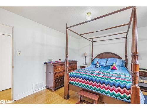 16 Douglas Crescent, Hillsburgh, ON - Indoor Photo Showing Bedroom
