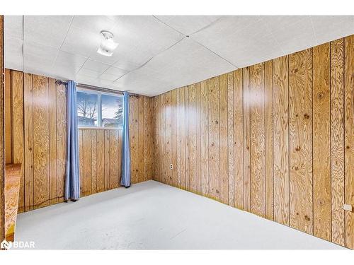 16 Douglas Crescent, Hillsburgh, ON - Indoor Photo Showing Other Room