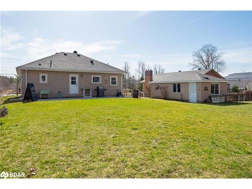 821 Essa Road, Barrie, ON - Outdoor With Backyard With Exterior