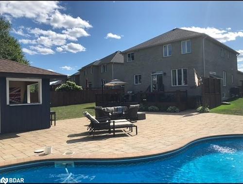 920 Booth Avenue, Innisfil, ON - Outdoor With In Ground Pool