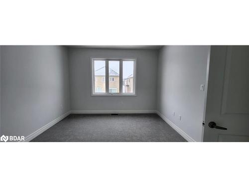 15 Rosanne Circle, Wasaga Beach, ON - Indoor Photo Showing Other Room
