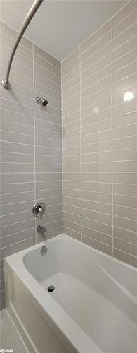 15 Rosanne Circle, Wasaga Beach, ON - Indoor Photo Showing Bathroom