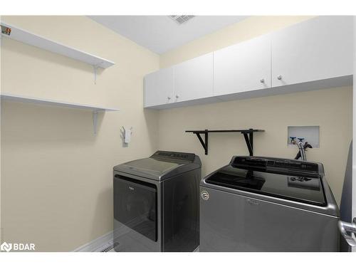 50 Sherwood Court, Barrie, ON - Indoor Photo Showing Laundry Room
