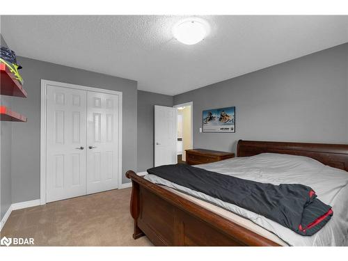 50 Sherwood Court, Barrie, ON - Indoor Photo Showing Bedroom