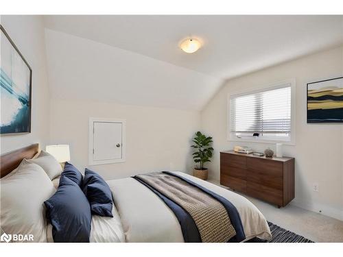 478 Greenwood Drive Drive, Angus, ON - Indoor Photo Showing Bedroom