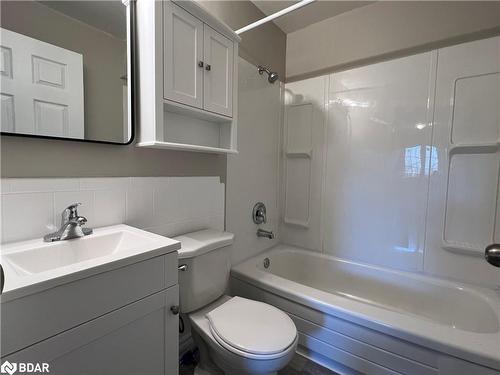 73 Frederick Street, Orillia, ON - Indoor Photo Showing Bathroom