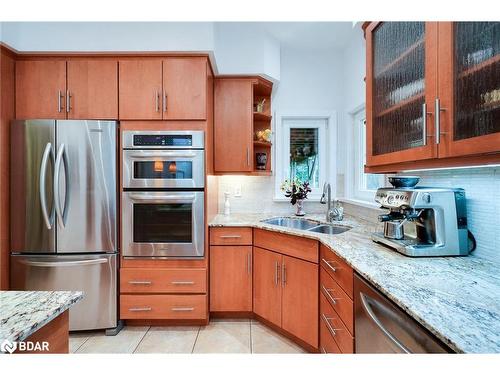 5823 Eighth Line, Hillsburgh, ON - Indoor Photo Showing Kitchen With Double Sink